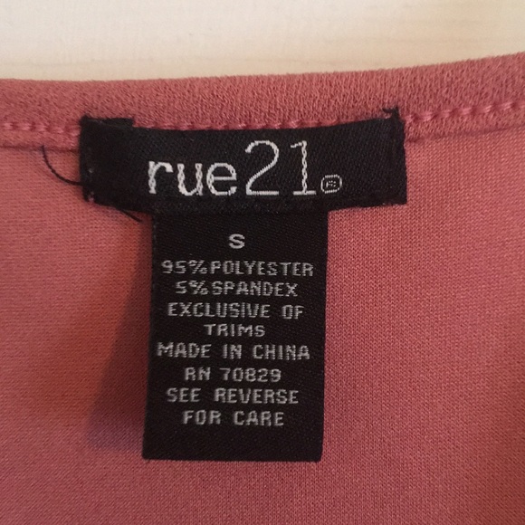 Rue21 Sleeveless Top - Picture 4 of 5
